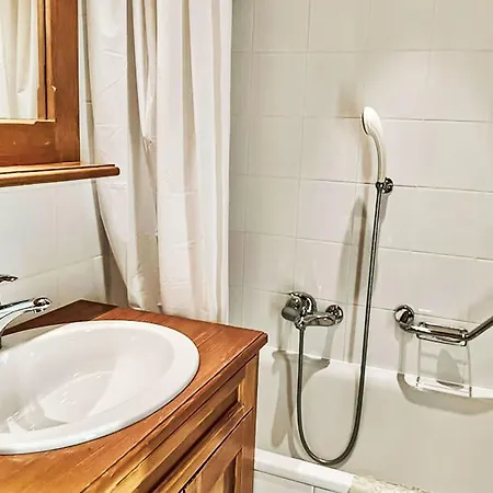 Les Renardeaux 5 By Interhome Apartament Crans-Montana